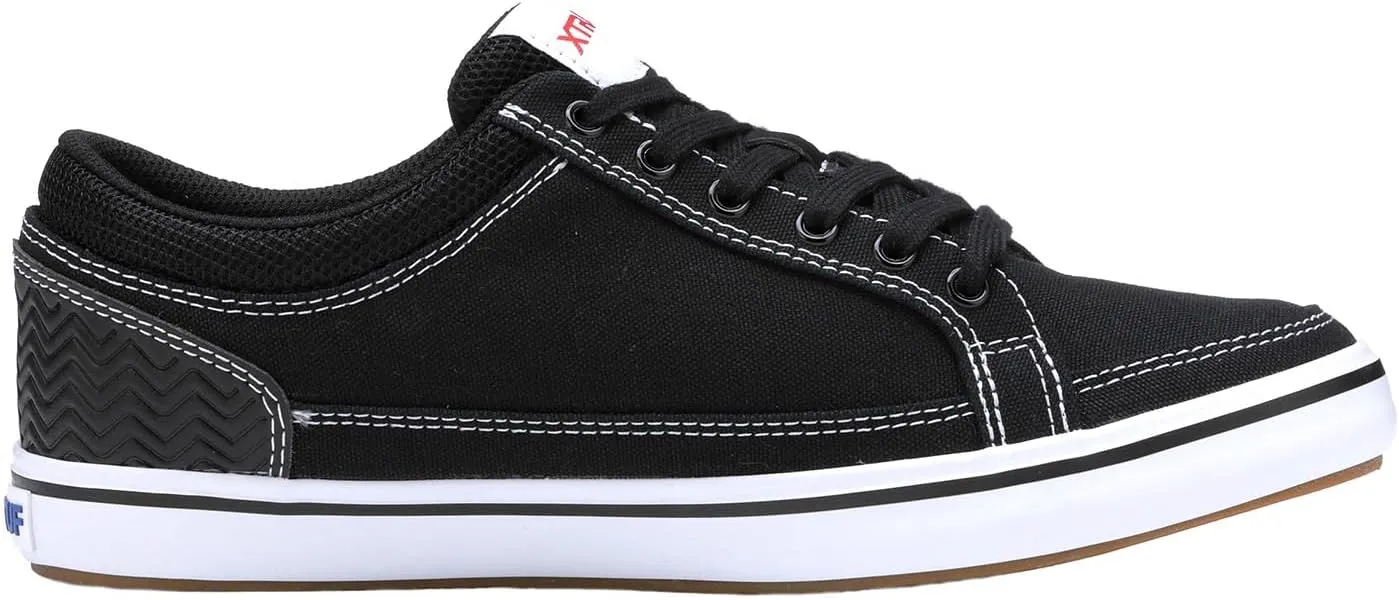 Men's Chumrunner Canvas Deck Shoe